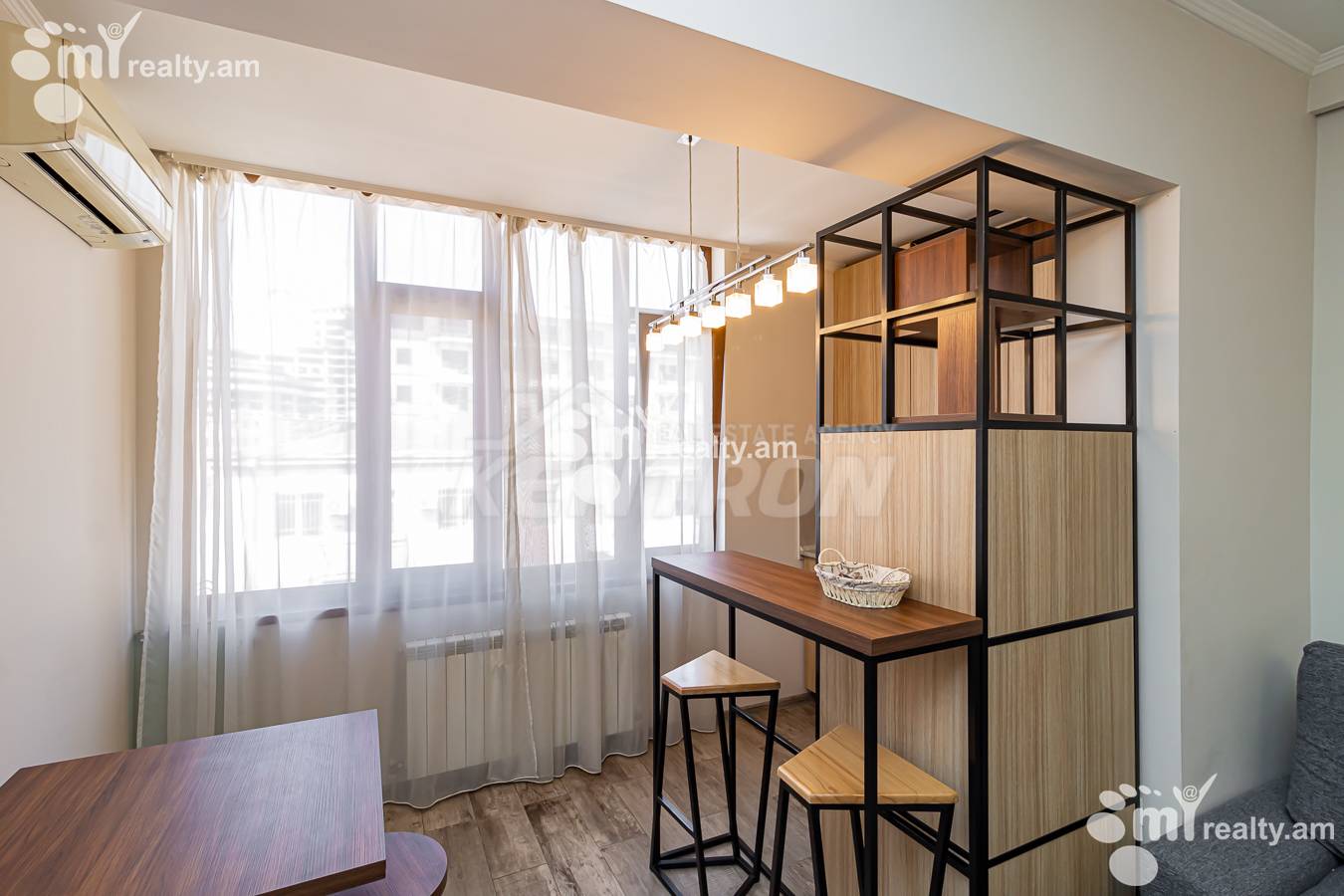 2 սենյականոց բնակարան  Նալբանդյան փող, Կենտրոն Երևան, 147358