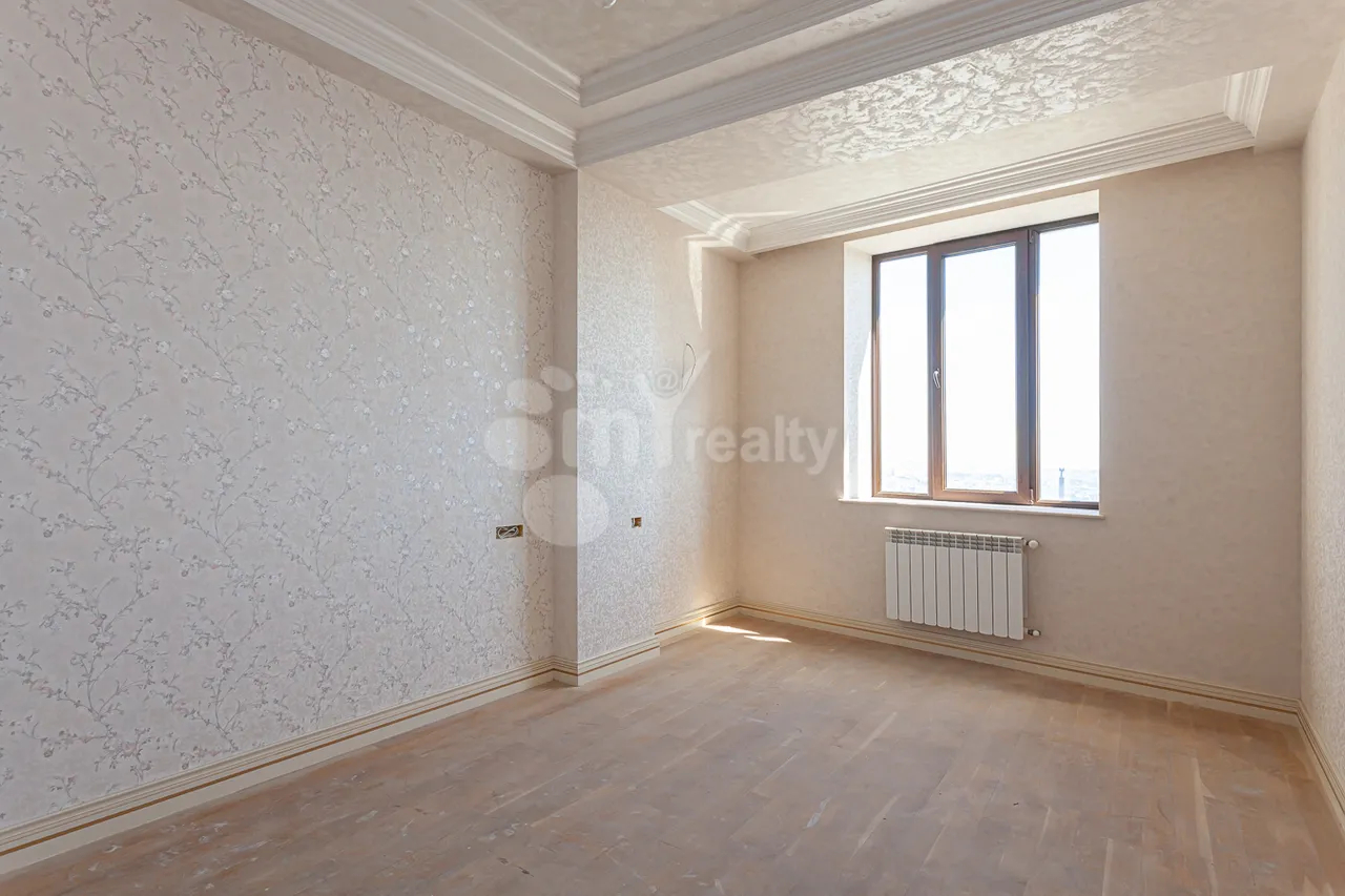 3 bedroom apartment for sale Hayrik Muradyan street, Arabkir Yerevan, 157400