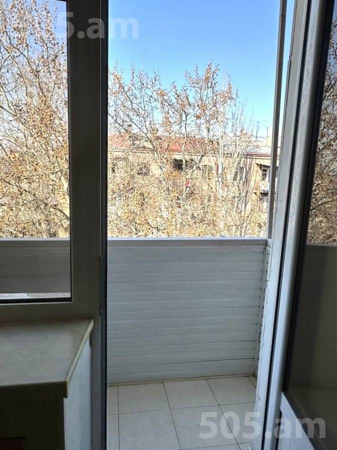 3 սենյականոց բնակարան  Ա. Խաչատրյան փող, Արաբկիր Երևան, 150473