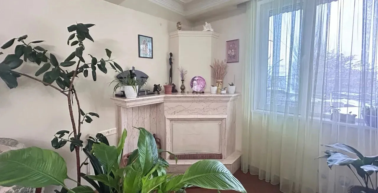 3 bedroom apartment for sale خیابان برادران اوربِلی, عربگیر ایروان, 159125