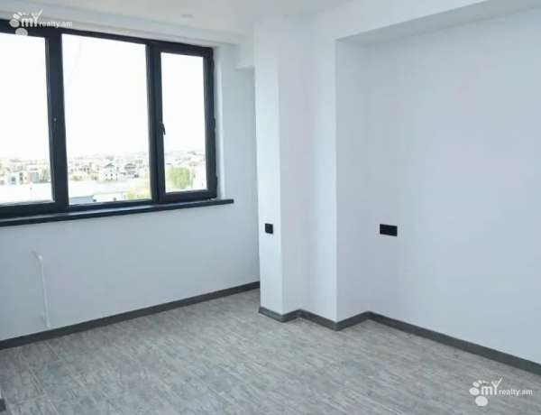 1-senyakanoc-bnakaran-vacharq-Yerevan-Achapnyak