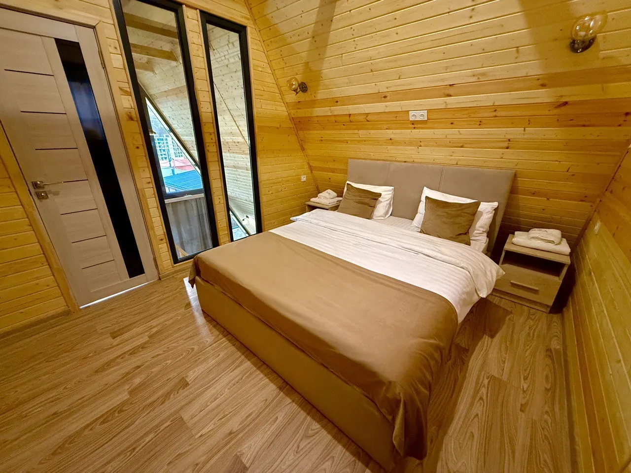 Купить коммерческoе помещение , акадор Котайк, 159464