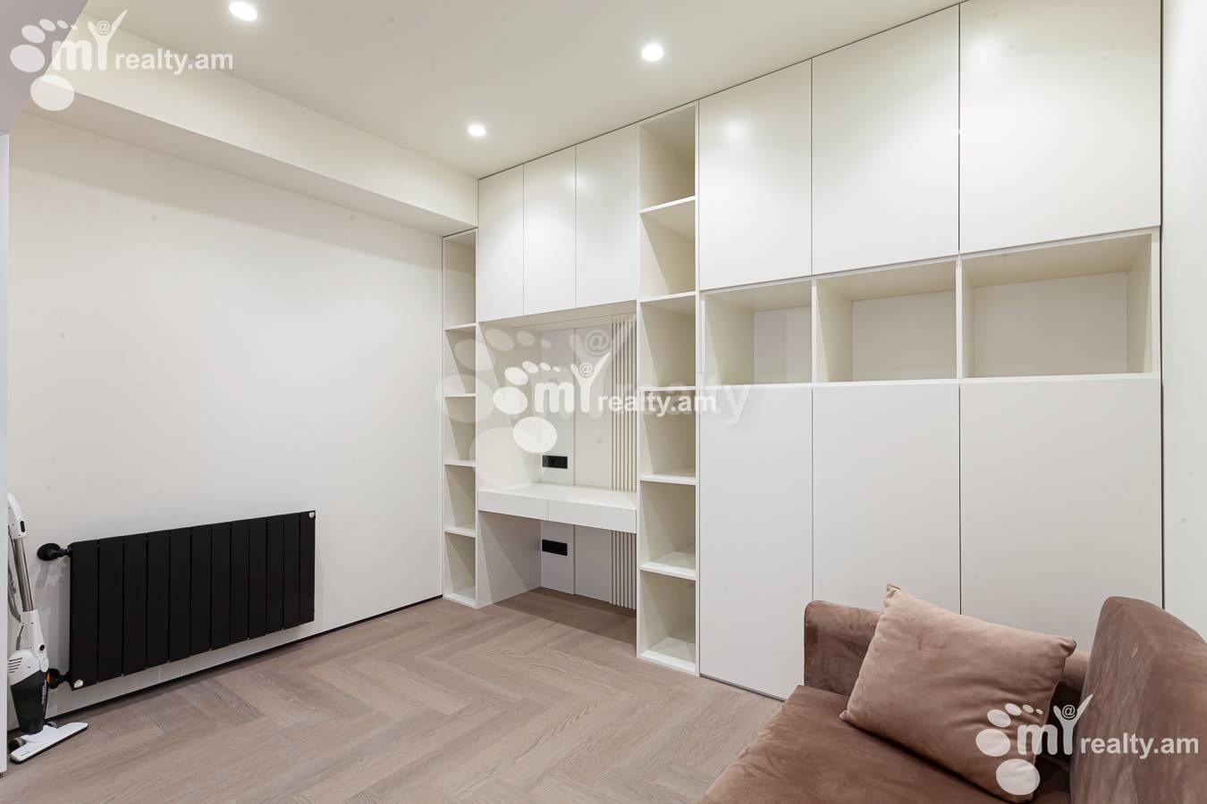 3 bedroom apartment for rent Leningradyan St, Adjapnyak Yerevan, 154802