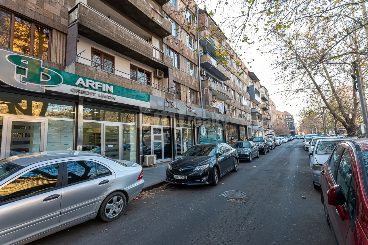 3 bedroom apartment for sale Buzand St, Center Yerevan, 158424