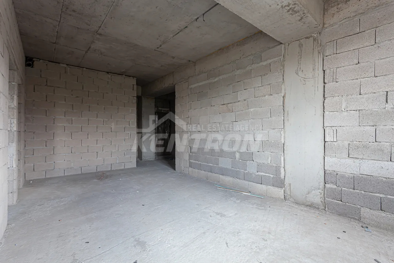 3 bedroom apartment for sale Antarayin St, Center Yerevan, 157908
