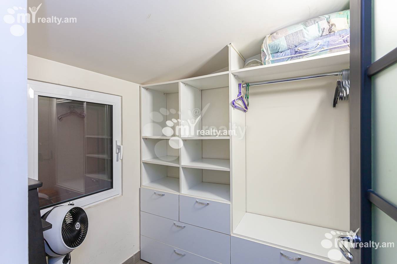 3 bedroom apartment for rent Mashtots Ave, Center Yerevan, 150482