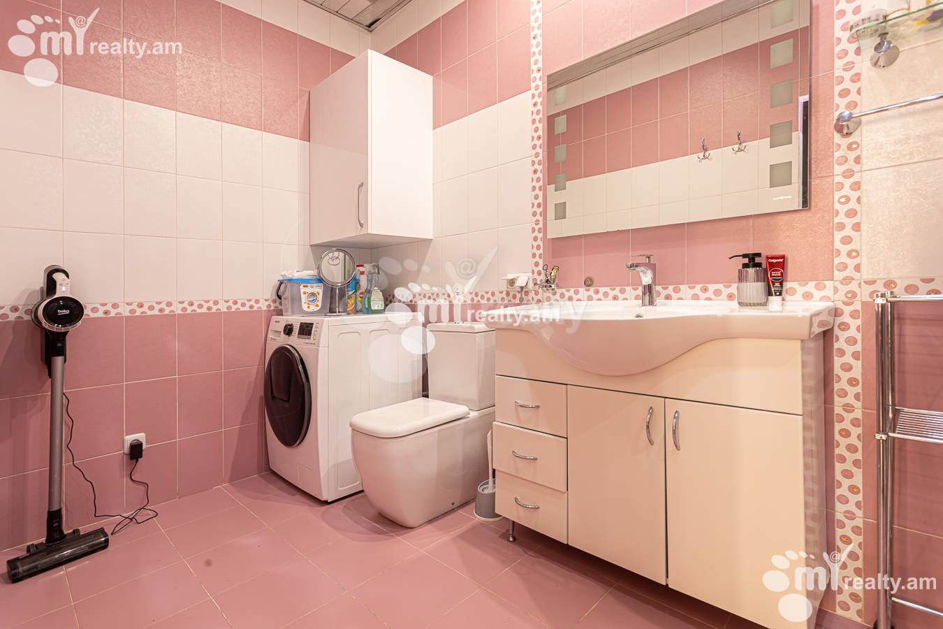 3 սենյականոց բնակարան  Ադոնց փող, Արաբկիր Երևան, 157106