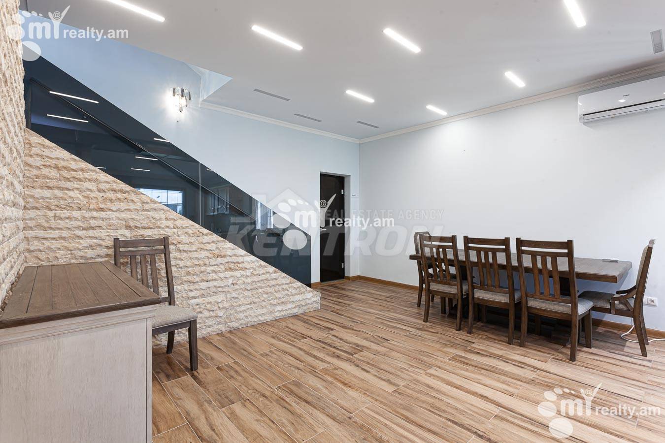 House for sale ناحیه V.., واهاگنی ایروان, 155104