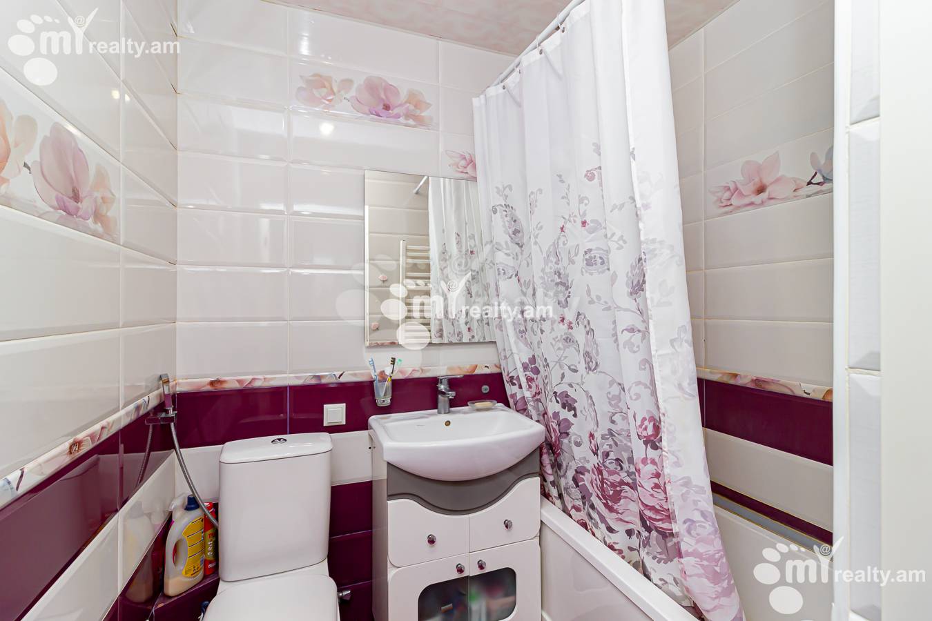 4 bedroom apartment for rent خیابان م. خورِناتسی, مرکز شهر ایروان, 152511