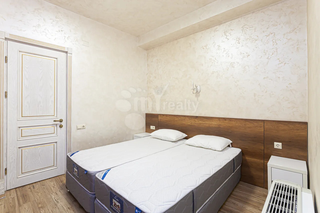 3 bedroom apartment for rent Sayat-Nova Ave, Center Yerevan, 161967