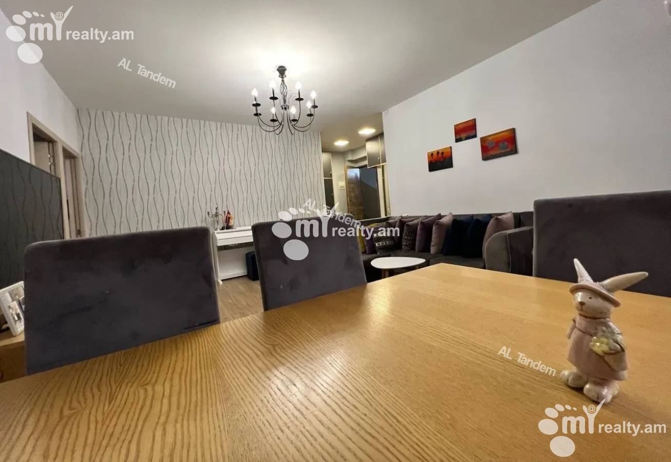3 bedroom apartment for sale D. Demirchyan St, Center Yerevan, 157932