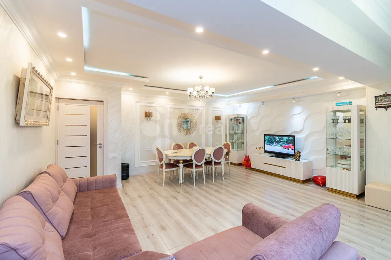 3 bedroom apartment for sale A. Avetisyan St, Arabkir Yerevan, 161276