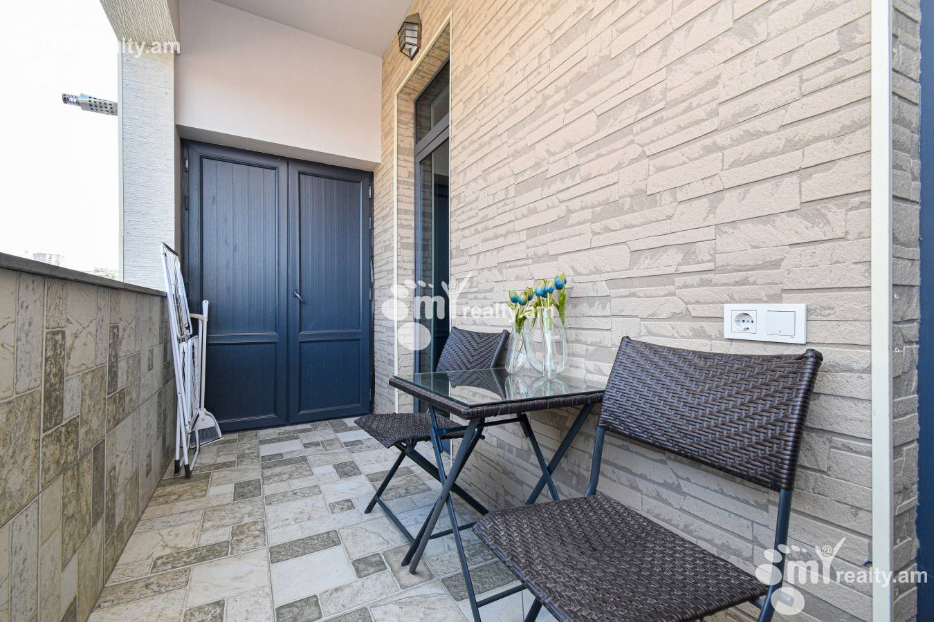 3 bedroom apartment for sale خیابان کومیتاس, عربگیر ایروان, 91359