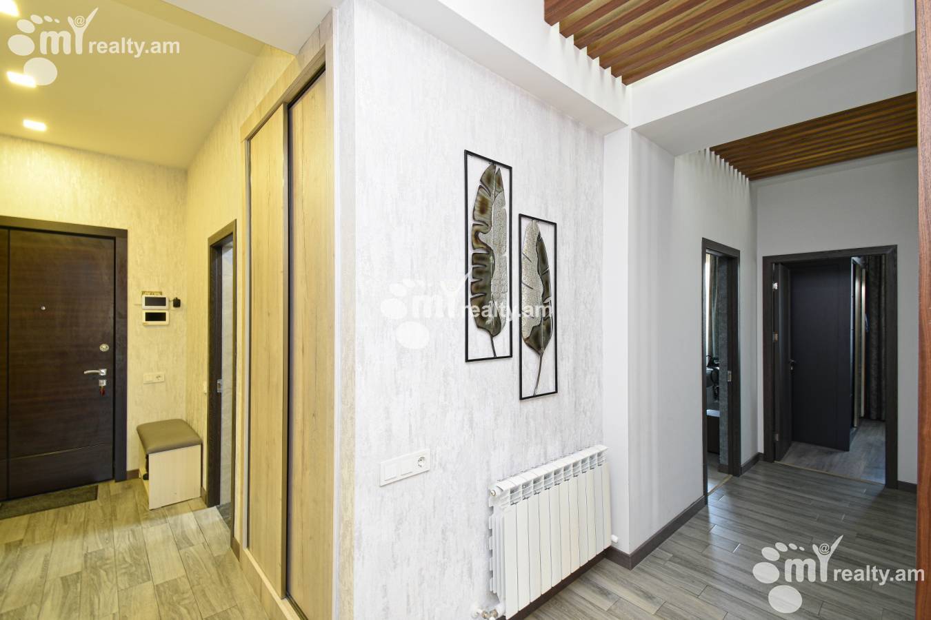 3 bedroom apartment for sale خیابان کومیتاس, عربگیر ایروان, 91359