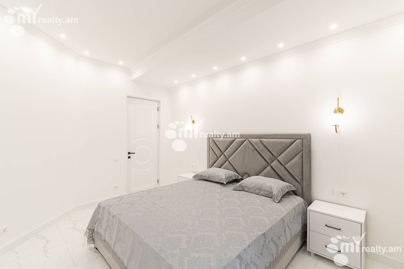 Купить 5 комнатную квартиру Сасна Црер ул., Давташен Ереван, 143122