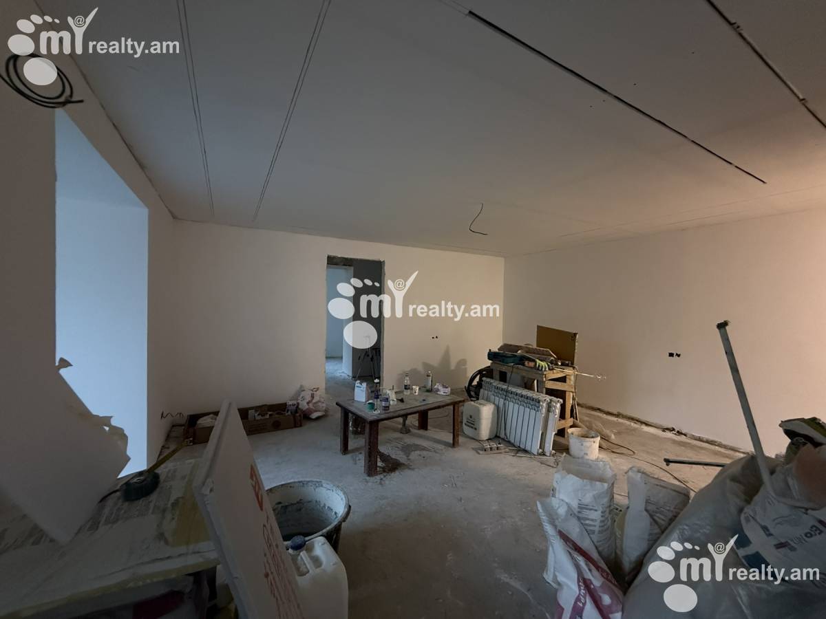 3 bedroom apartment for sale خیابان کومیتاس, عربگیر ایروان, 161197