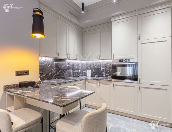 2-senyakanoc-bnakaran-vacharq-Yerevan-Center