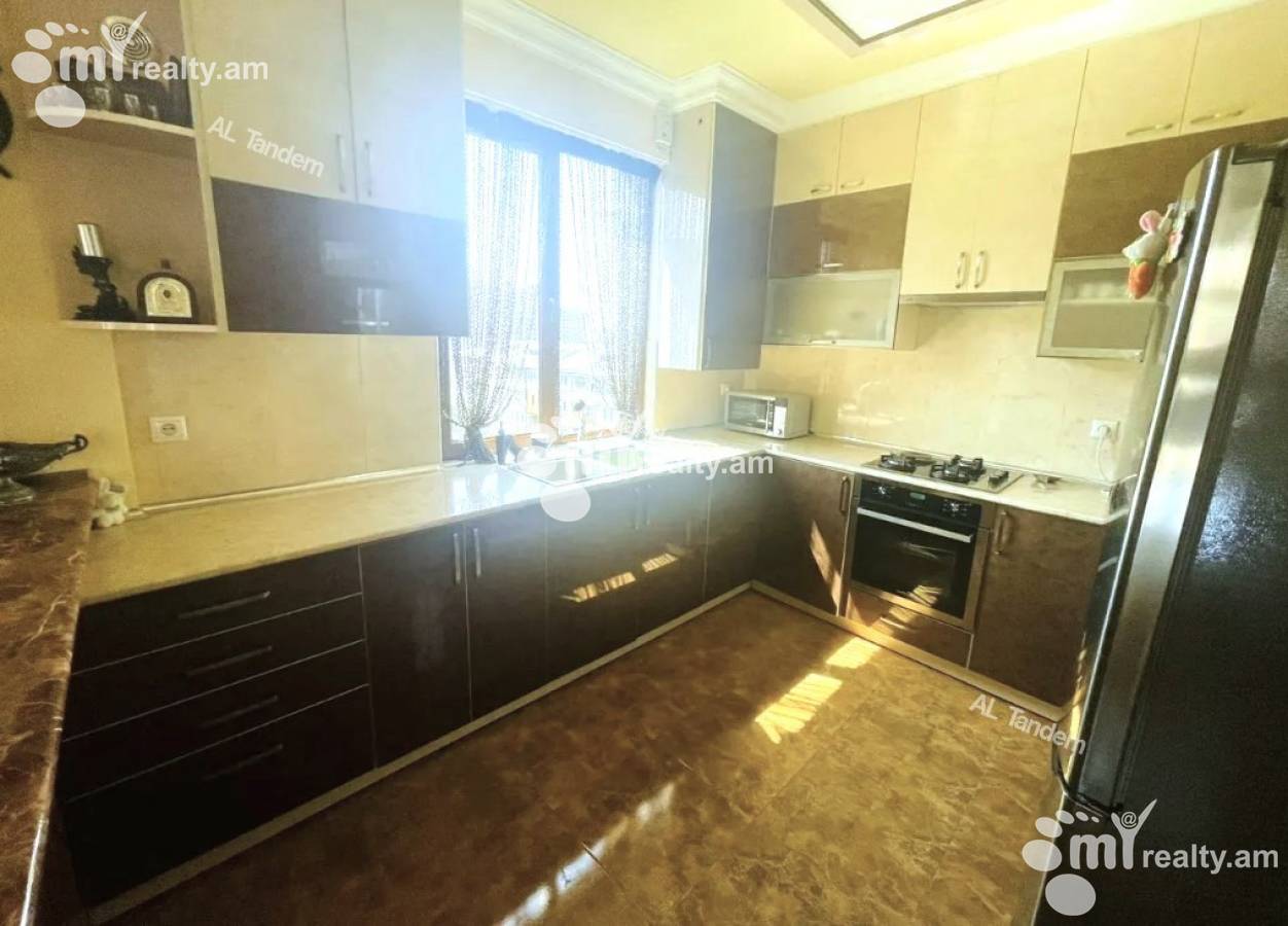 4 bedroom apartment for sale خیابان سِواک, کاناکِر – زیتون ایروان, 146137