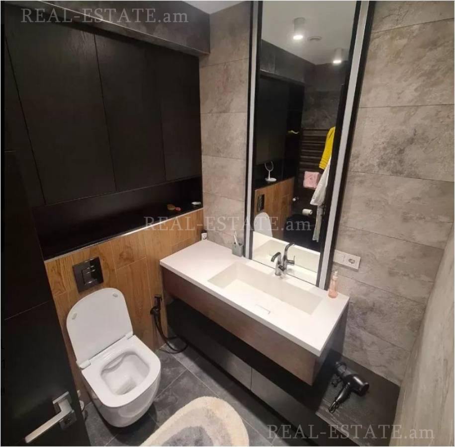 3 սենյականոց բնակարան վարձով Եկմալյան փող, Կենտրոն Երևան, 118864