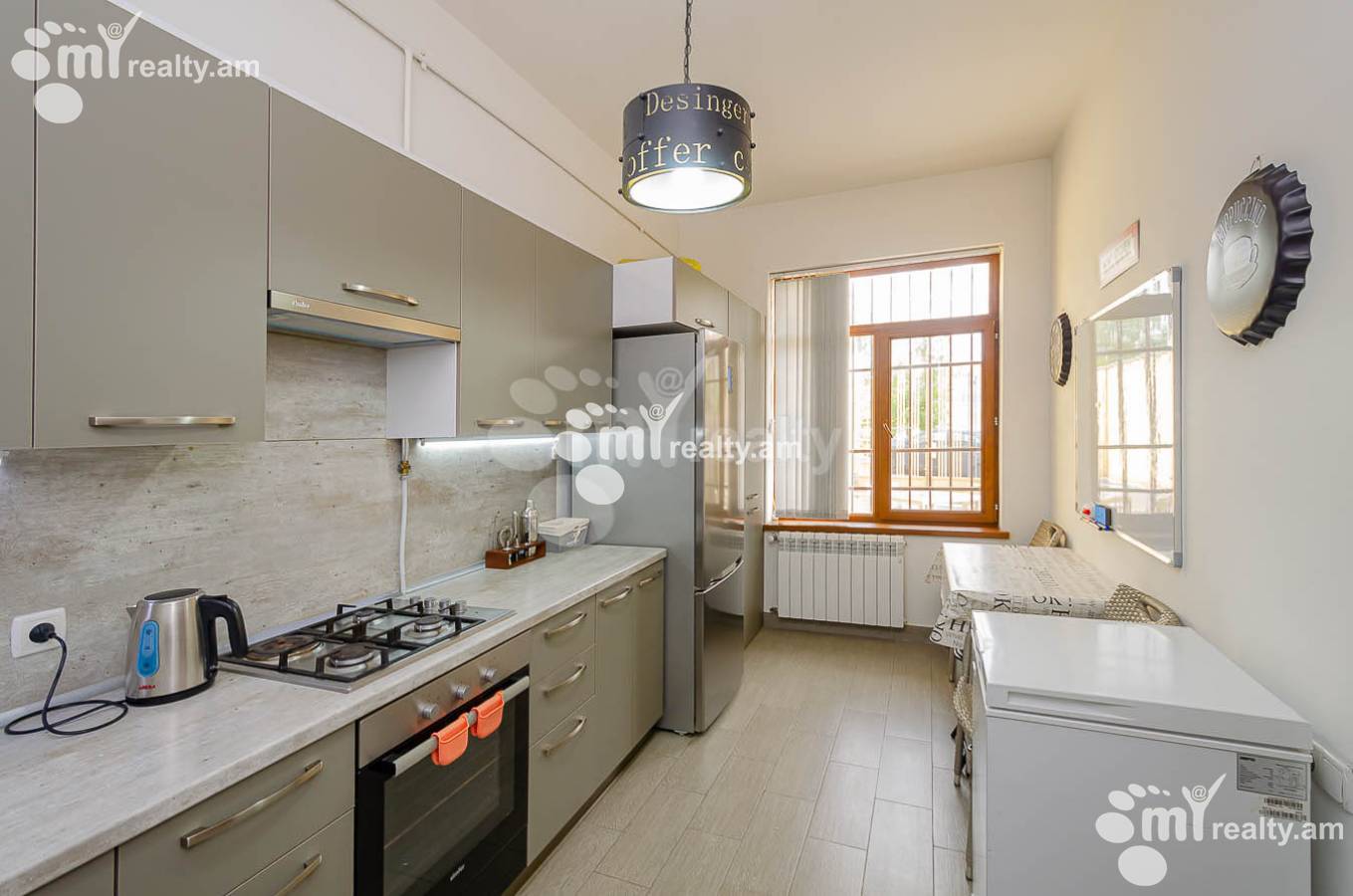 House for sale G 1 dis., Ajapnyak Yerevan, 143604