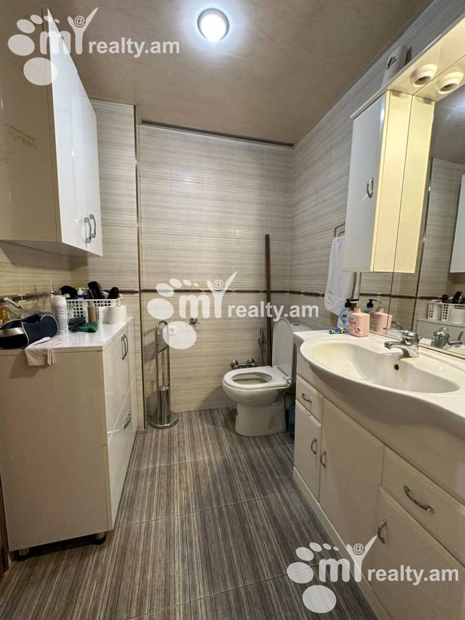 3 bedroom apartment for sale خیابان هر. کوچار, عربگیر ایروان, 159705