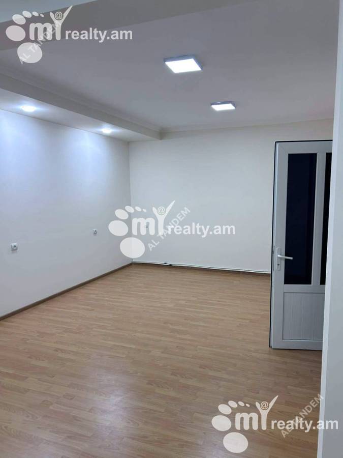 Commercial property for rent Saryan St, Center Yerevan, 160184