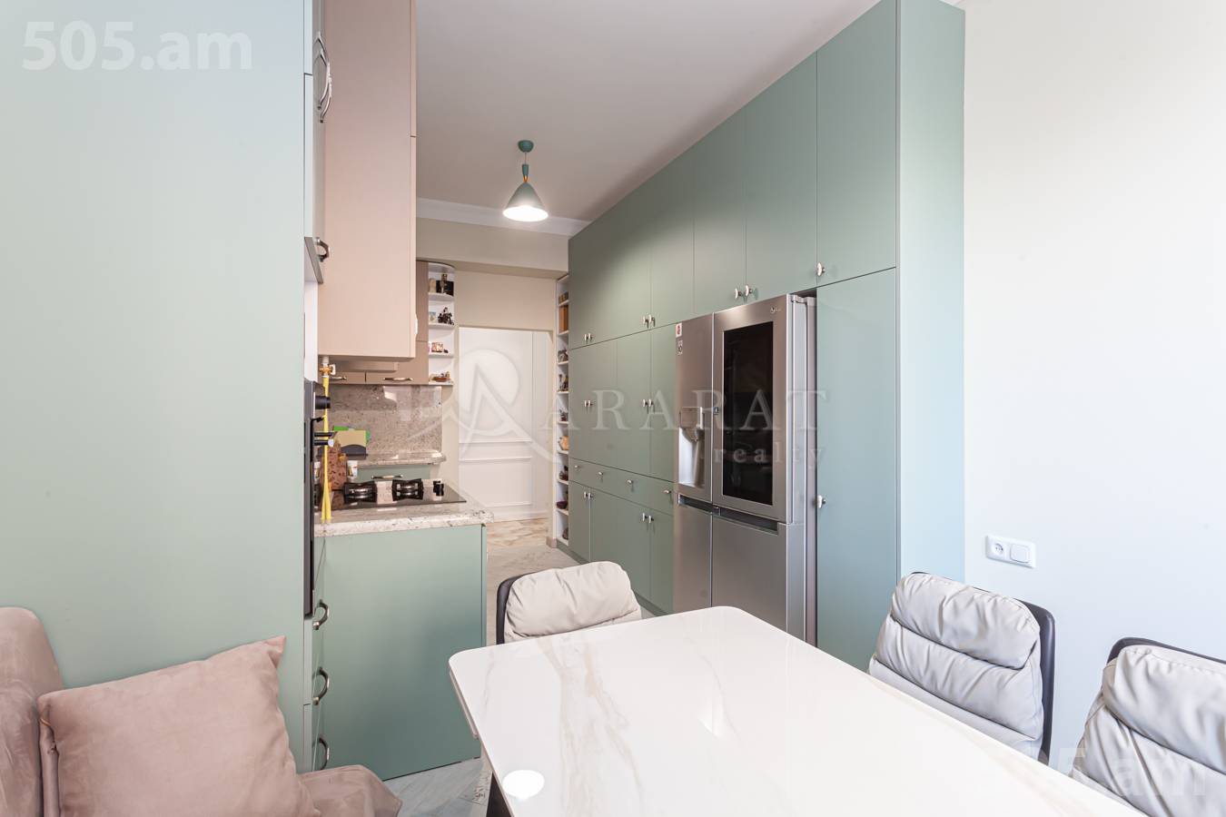 4 սենյականոց բնակարան  Միկոյան փող, Դավթաշեն Երևան, 151222