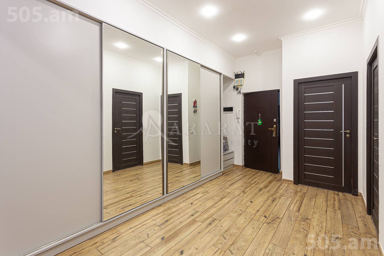 2 bedroom apartment for sale خیابان و. واقارشیان, عربگیر ایروان, 154305