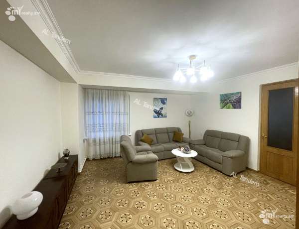 2-senyakanoc-bnakaran-vacharq-Yerevan-Center