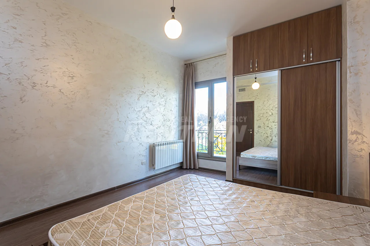 3 bedroom apartment for rent G. Hovsepyan St, Norque Marache Yerevan, 157584