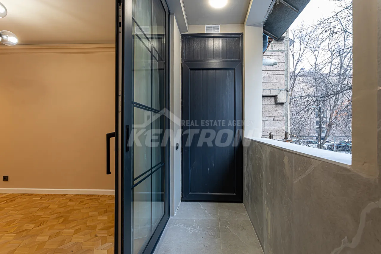 2 bedroom apartment for sale خیابان م. خورِناتسی, مرکز شهر ایروان, 159208