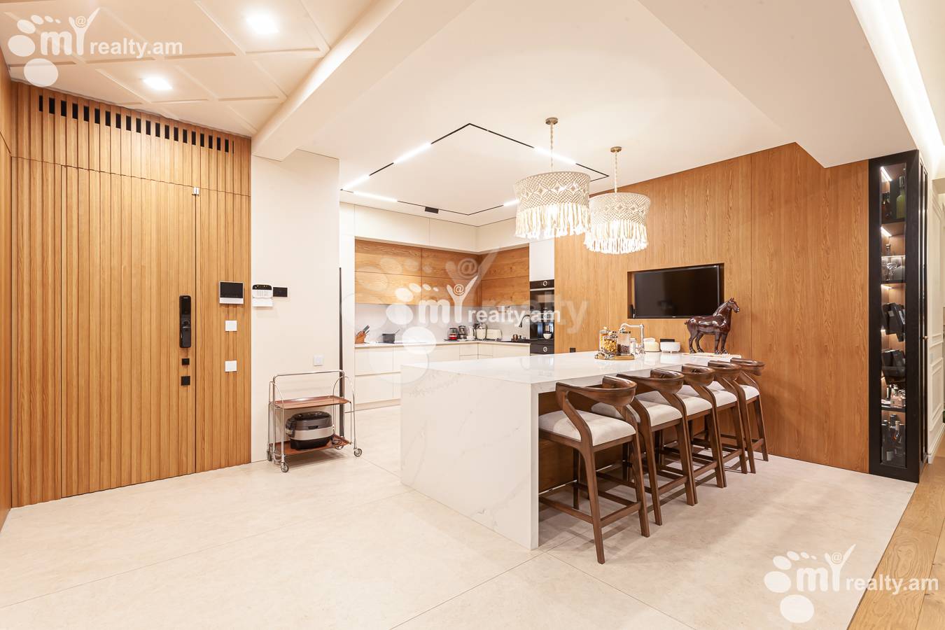 5 bedroom apartment for sale Buzand St, Center Yerevan, 154378