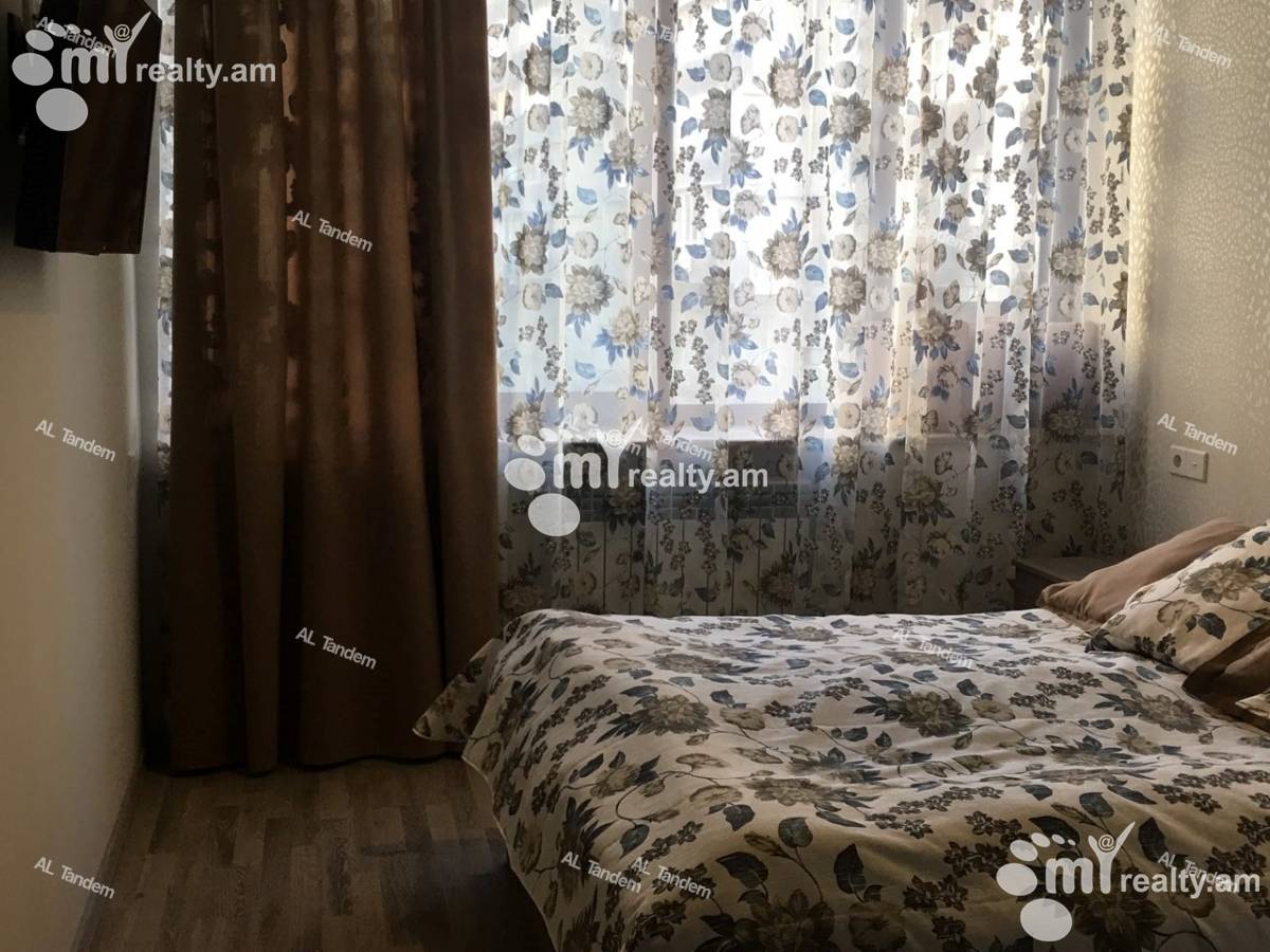 4 bedroom apartment for sale Nalbandyan St, Center Yerevan, 122412