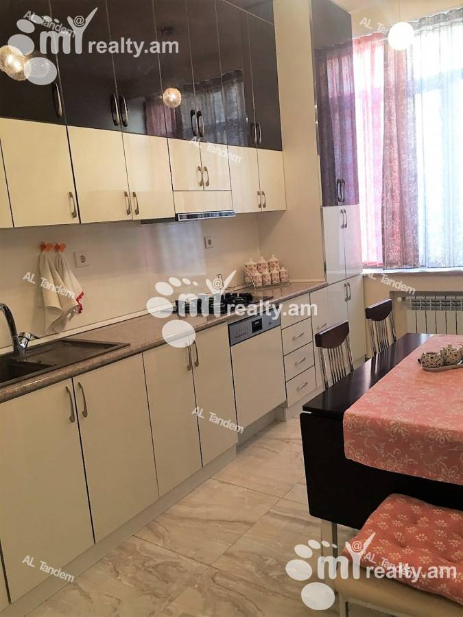 4 bedroom apartment for sale Nalbandyan St, Center Yerevan, 122412
