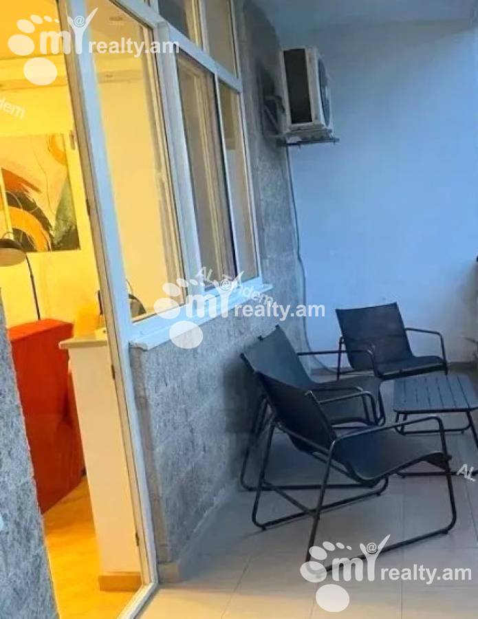 3 սենյականոց բնակարան  Ռոստոմի փող, Կենտրոն Երևան, 153794