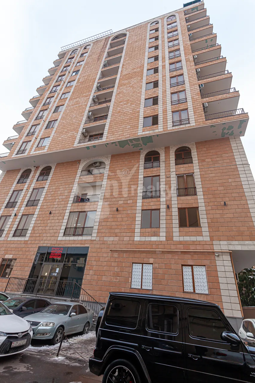 3 bedroom apartment for sale خیابان خورِناتسی, مرکز شهر ایروان, 159554