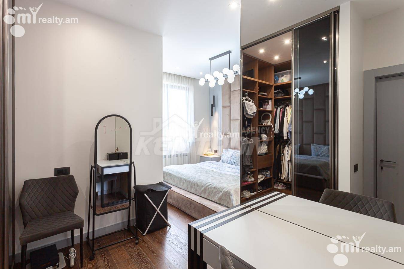 3 սենյականոց բնակարան  Անտառային փող, Կենտրոն Երևան, 155237