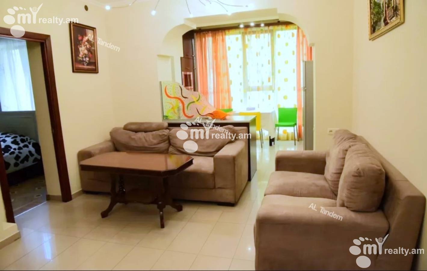 3 սենյականոց բնակարան վարձով Մաշտոցի պող, Կենտրոն Երևան, 151660