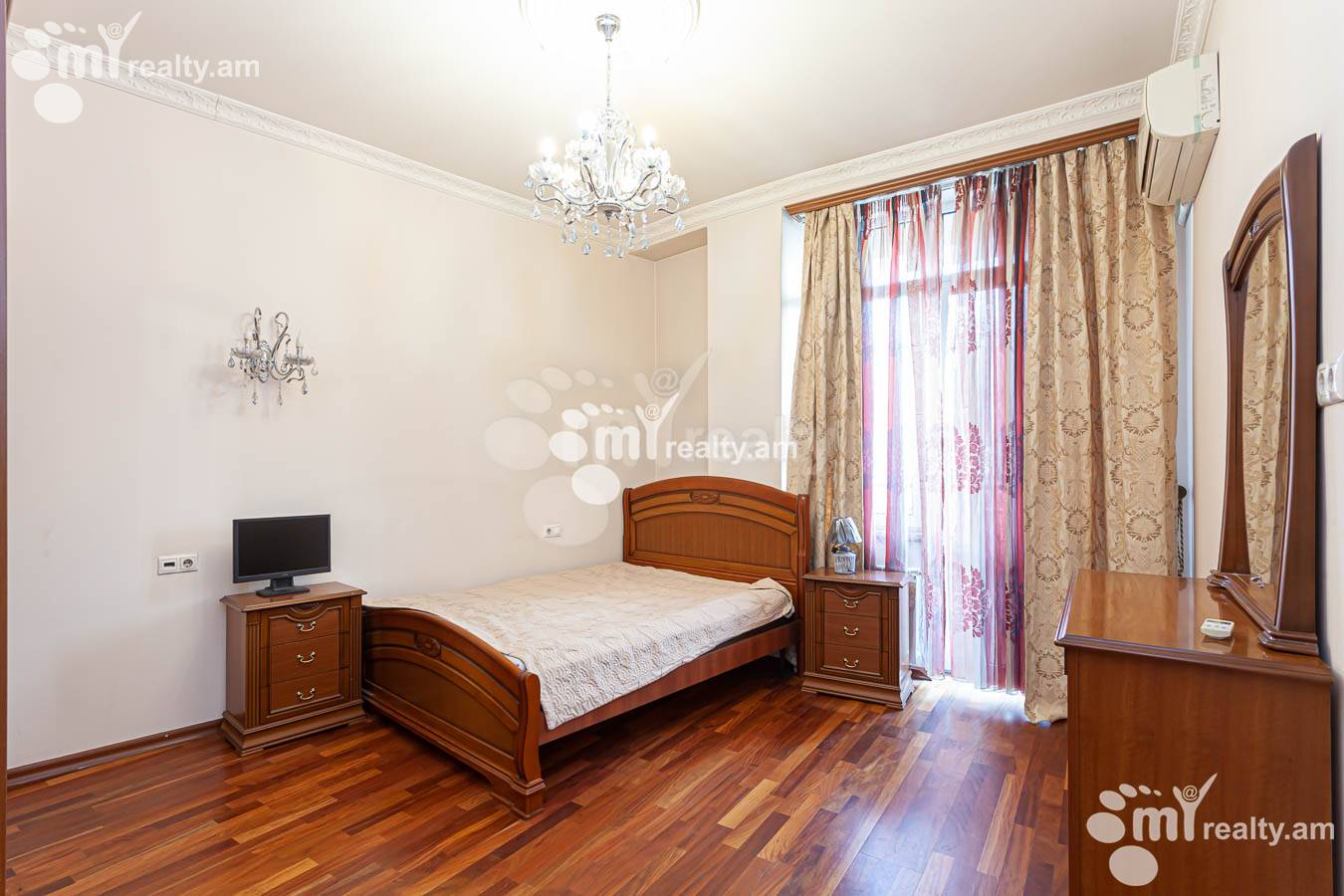4 bedroom apartment for sale Dzorap St, Center Yerevan, 138781
