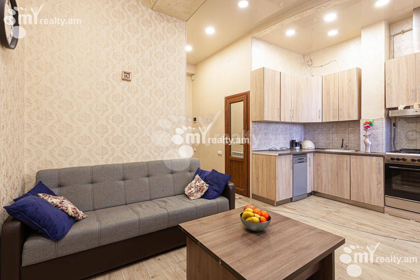 3 սենյականոց բնակարան  Գ. Հովսեփյան փող, Նորք-Մարաշ Երևան, 154963