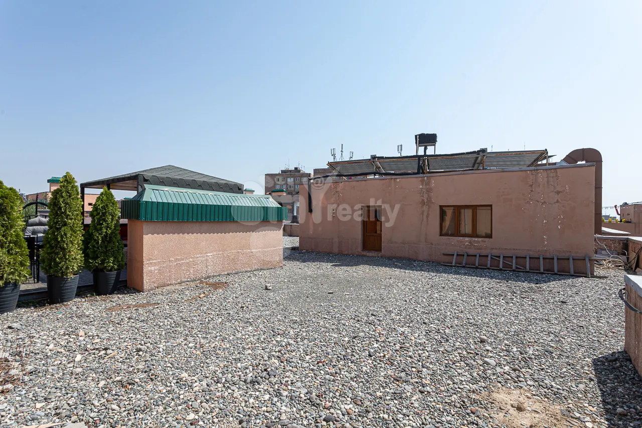 4 bedroom apartment for sale خیابان آدونس, عربگیر ایروان, 159646