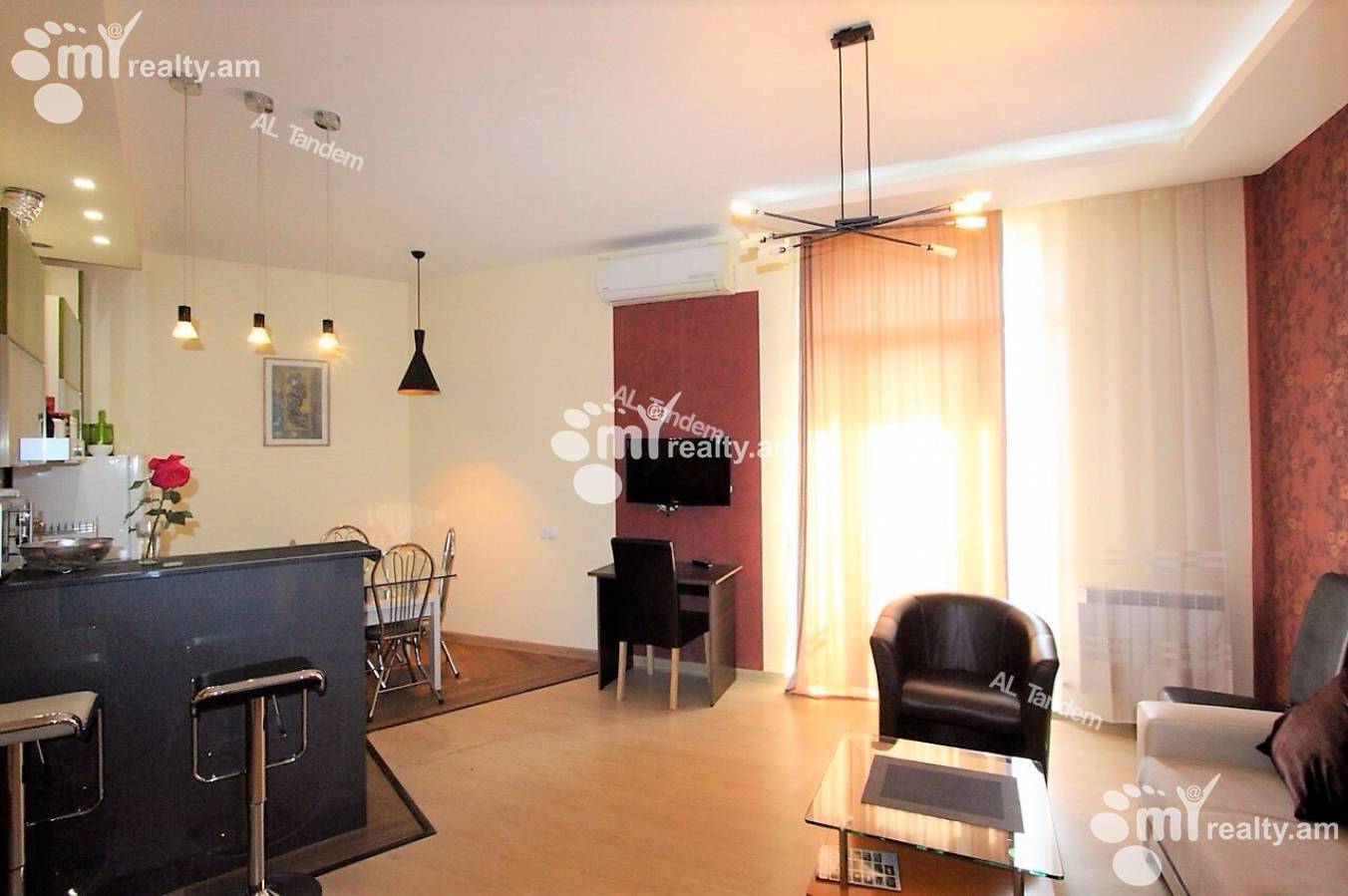 3 bedroom apartment for rent (خیابان باقرامیان (کِنترون, مرکز شهر ایروان, 136220