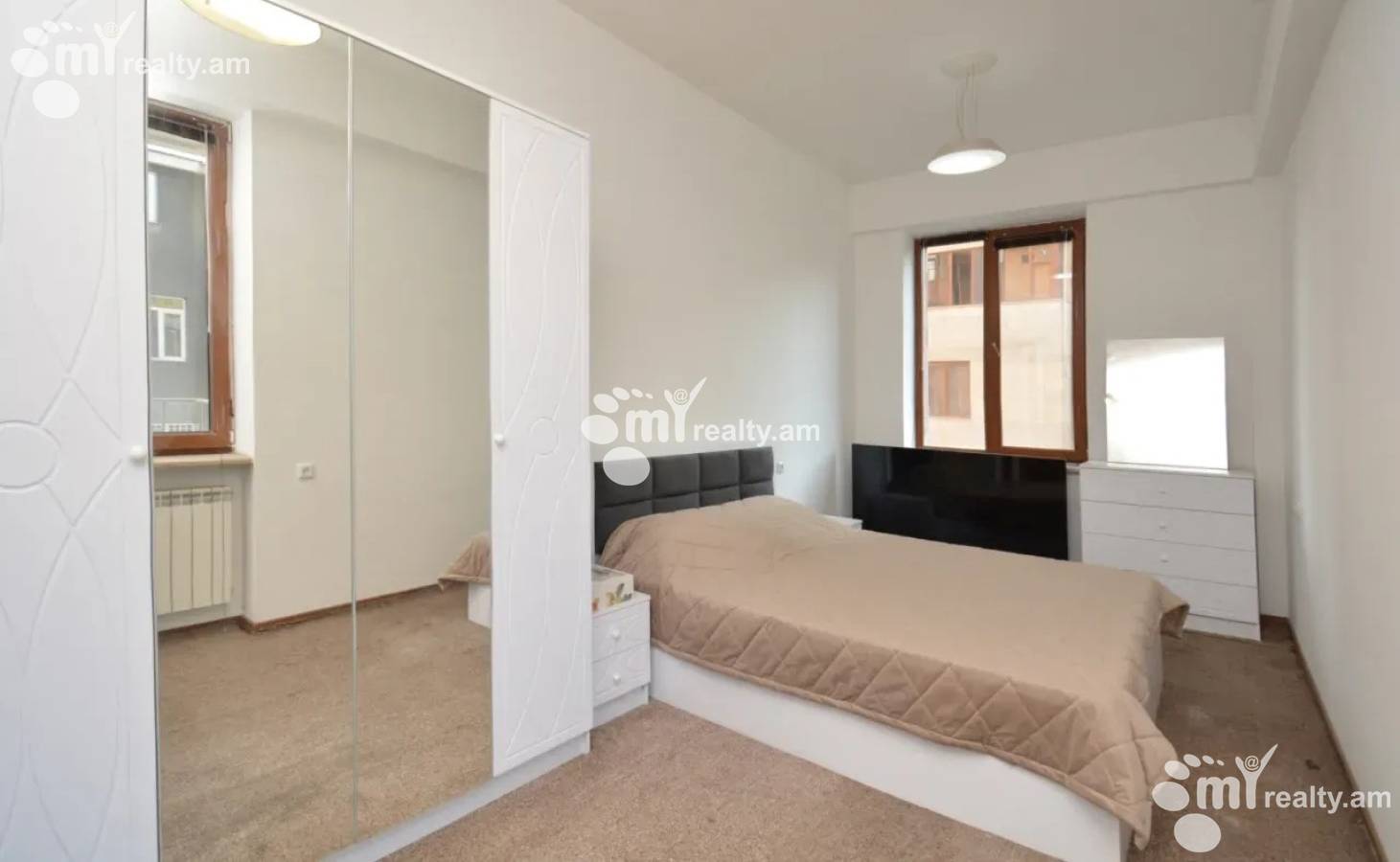 Купить 3 комнатную квартиру Маштоца пр, Центр Ереван, 158134