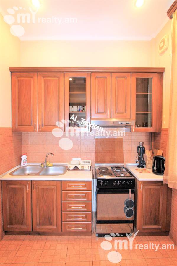 3 bedroom apartment for sale Teryan St, Center Yerevan, 158579