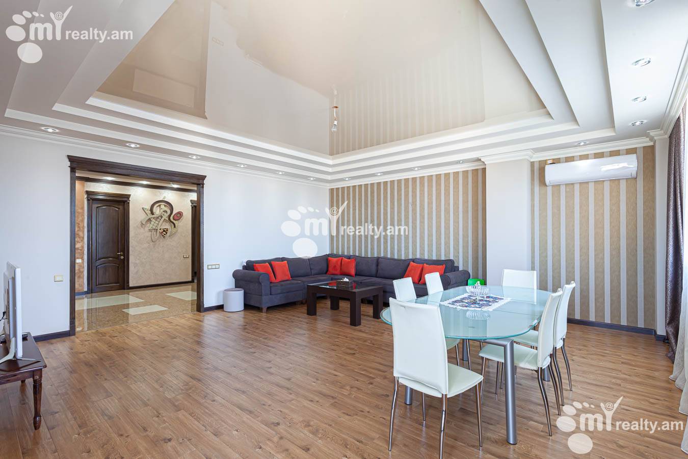 4 bedroom apartment for sale Rostom St, Center Yerevan, 153297
