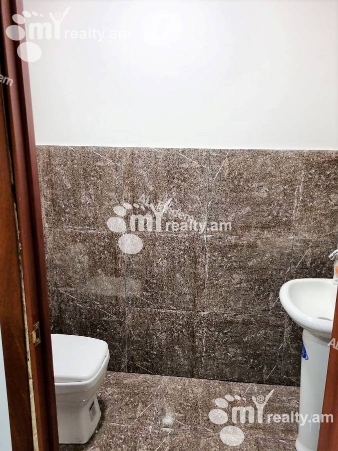 Commercial property for rent Argishti St, Center Yerevan, 136117