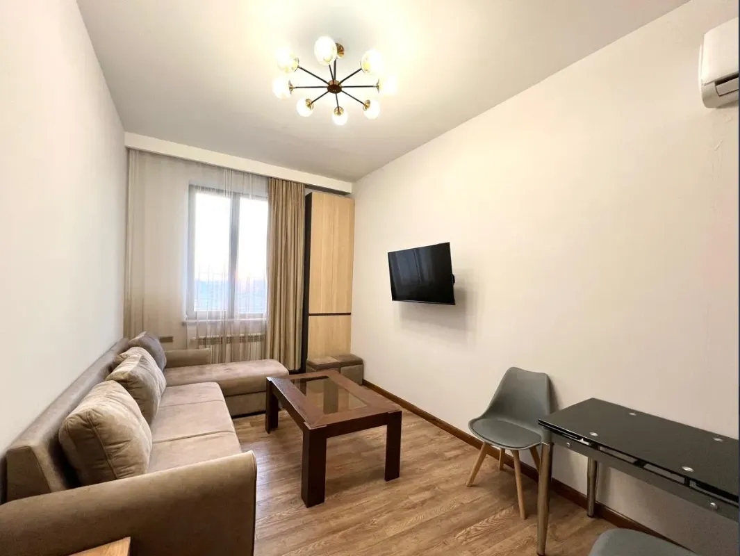 2 bedroom apartment for sale rue d'Aygestan 11, Center Yerevan, 159549