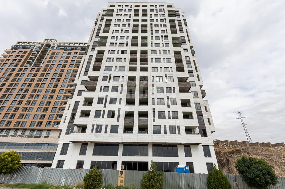 norakaruyc-bnakaran/3-senyakanoc/Tsovakal+Isakov+Ave/Center/Yerevan