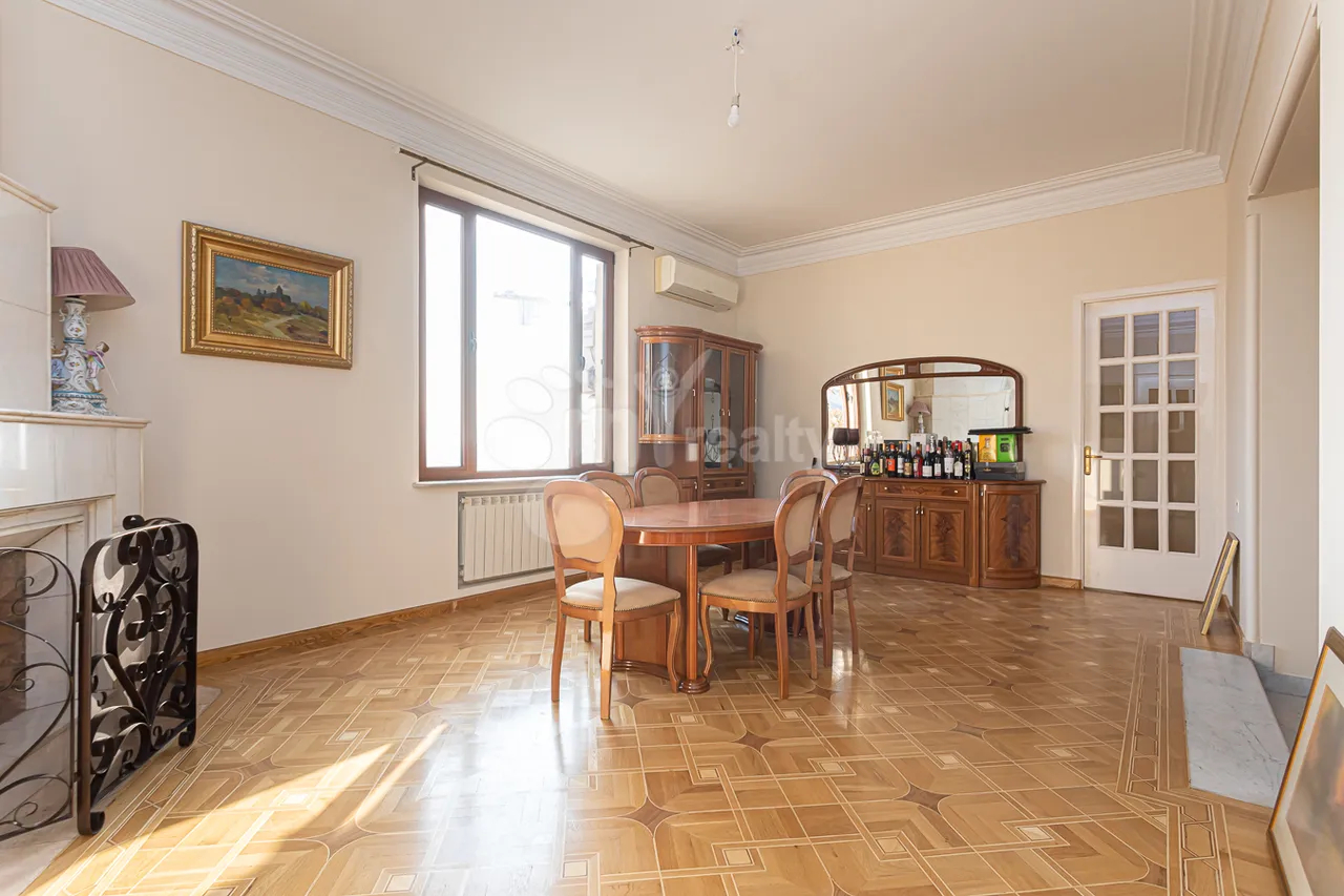 4 bedroom apartment for sale Baghramyan av(Arabkir), Arabkir Yerevan, 158396