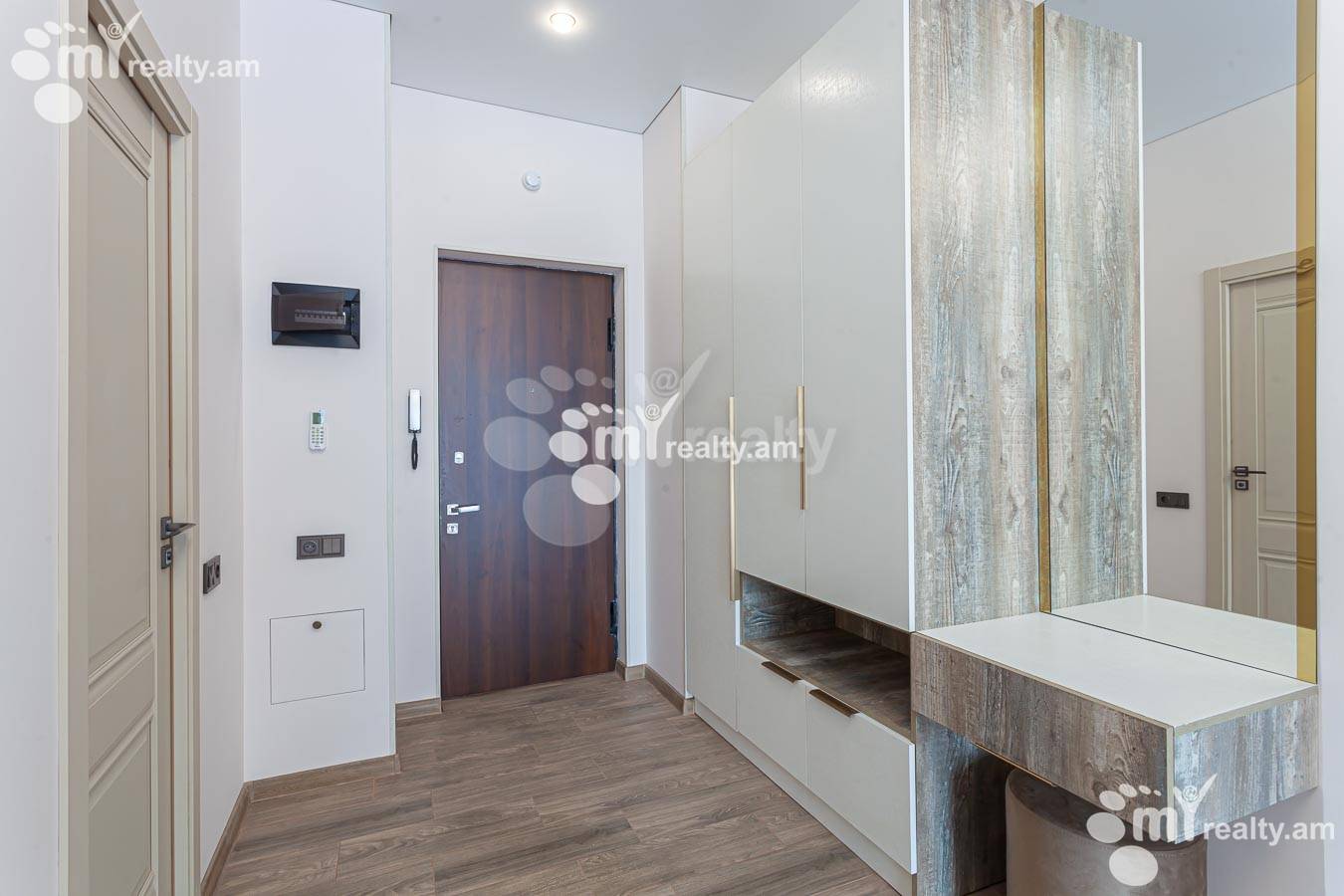 2 bedroom apartment for rent خیابان آرشاکونیاک, مرکز شهر ایروان, 155383